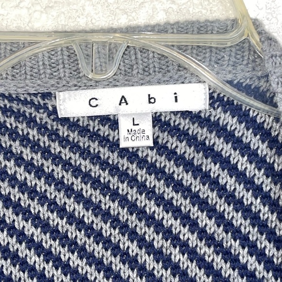 Cabi chunky knit blanket open waterfall cardigan. Size large GUC color block - Picture 4 of 7